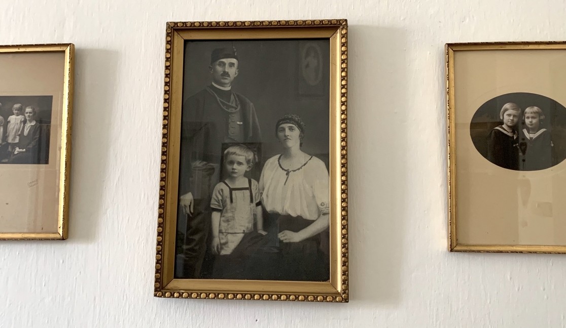 #33 - #31 Příběh staré fotografie